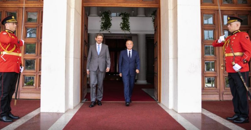 Paraqitja e letrave kredenciale, Meta takon ambasadorin e Sllovenisë