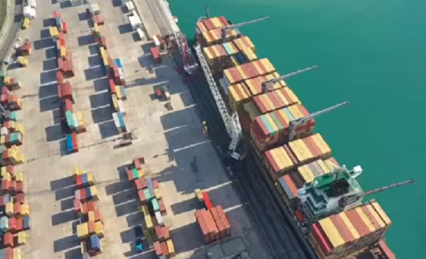 Durrës, “Spirit of Tokyo”, një nga anijet më të mëdha të ankoruara në port (VIDEO)