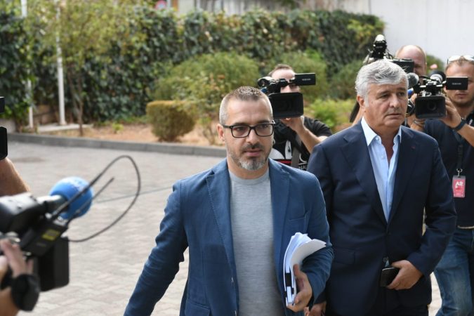 Avokati Haxhia: Do jem shumë i surpizuar se ku do e gjejë gjykata një provë për ta dënuar Tahirin