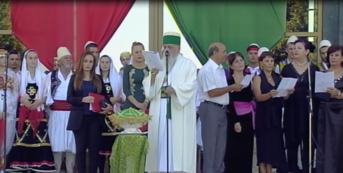 Baba Mondi mesazh politikës: Meritojeni respektin e popullit, mos e kërkoni me premtime boshe