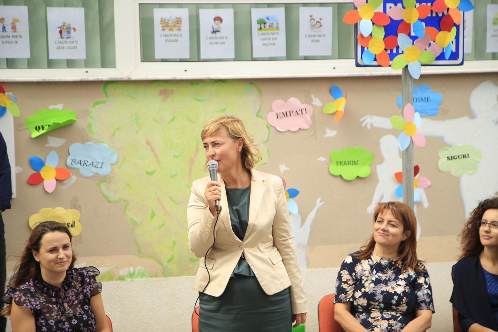 Durrës, Sako viziton qendrën për fëmijë me aftësi të kufizuara, premton angazhim maksimal (FOTO)