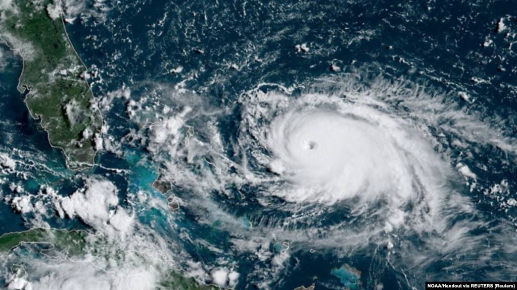 Forcohet uragani Dorian, godet ishujt Bahamas