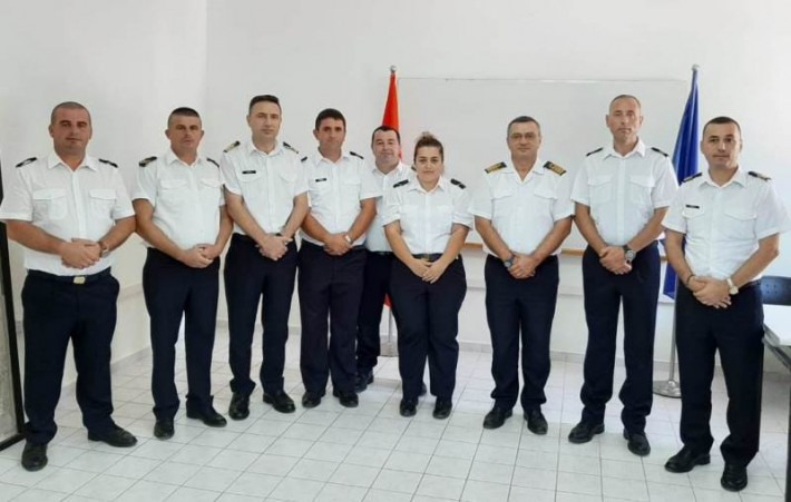 Durrës, në Forcën Detare marrin grada të reja 26 oficerë dhe 8 nënoficerë