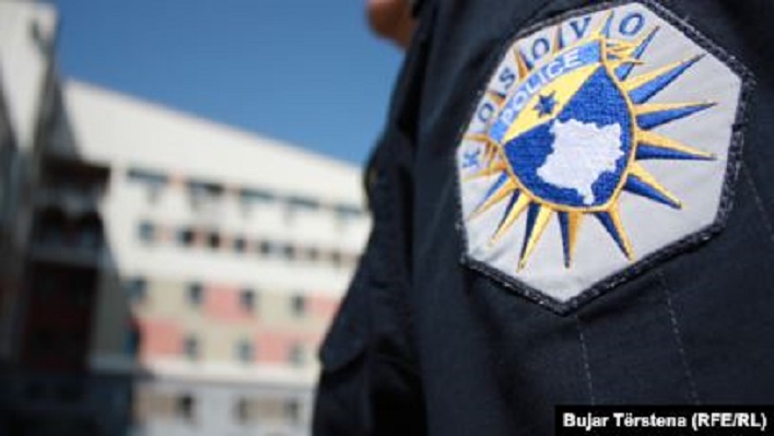 Aleksandër Vuçiç bëhet pjesëtar i Policisë së Kosovës