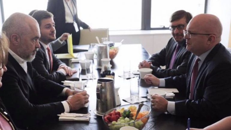 Kryeministri Rama takon zyrtarët e lartë amerikanë