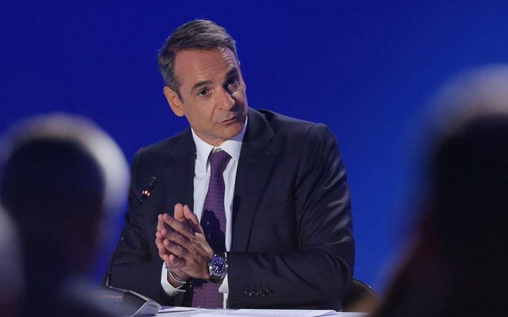 Mitsotakis “përplaset” edhe me Turqinë: Nuk mund të na detyrojë për emigrantët