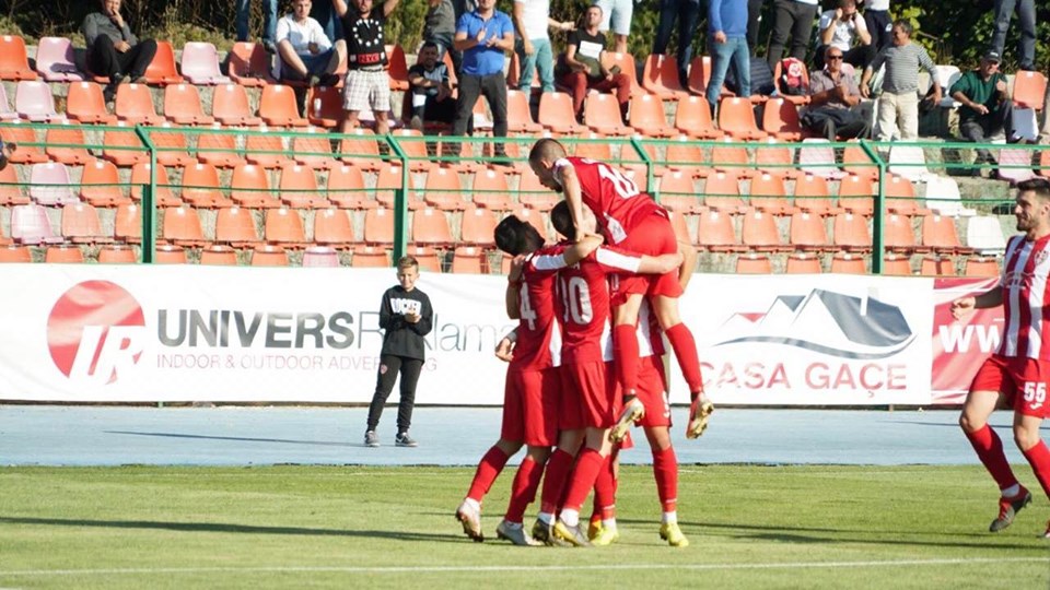 Teuta pëson humbjen e parë