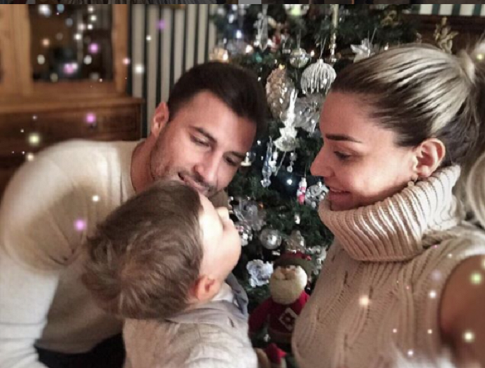 Lorik Cana baba për herë të dytë, bashkëshortja zbulon barkun e rrumbullakosur