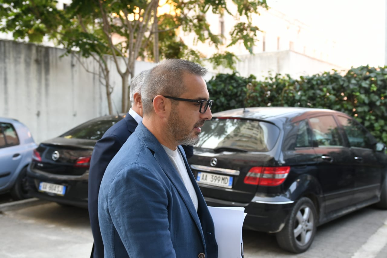 Gjykata tërhiqet për Tahirin, vendimi final në orën 16:00