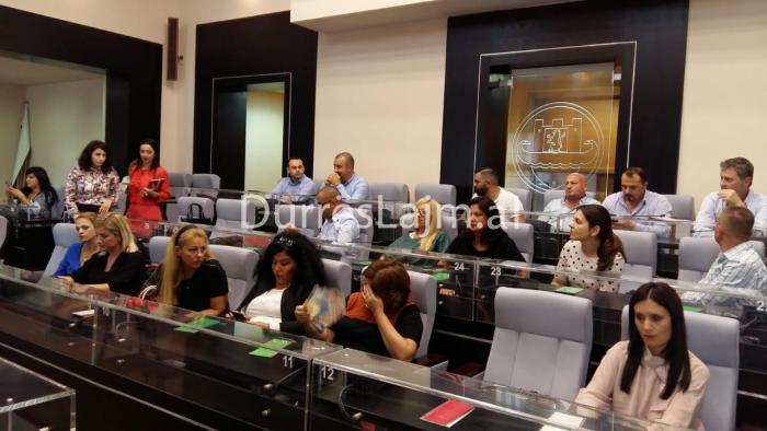 FOTOLAJM/ Anëtarët e rinj të Këshillit Bashkiak Durrës