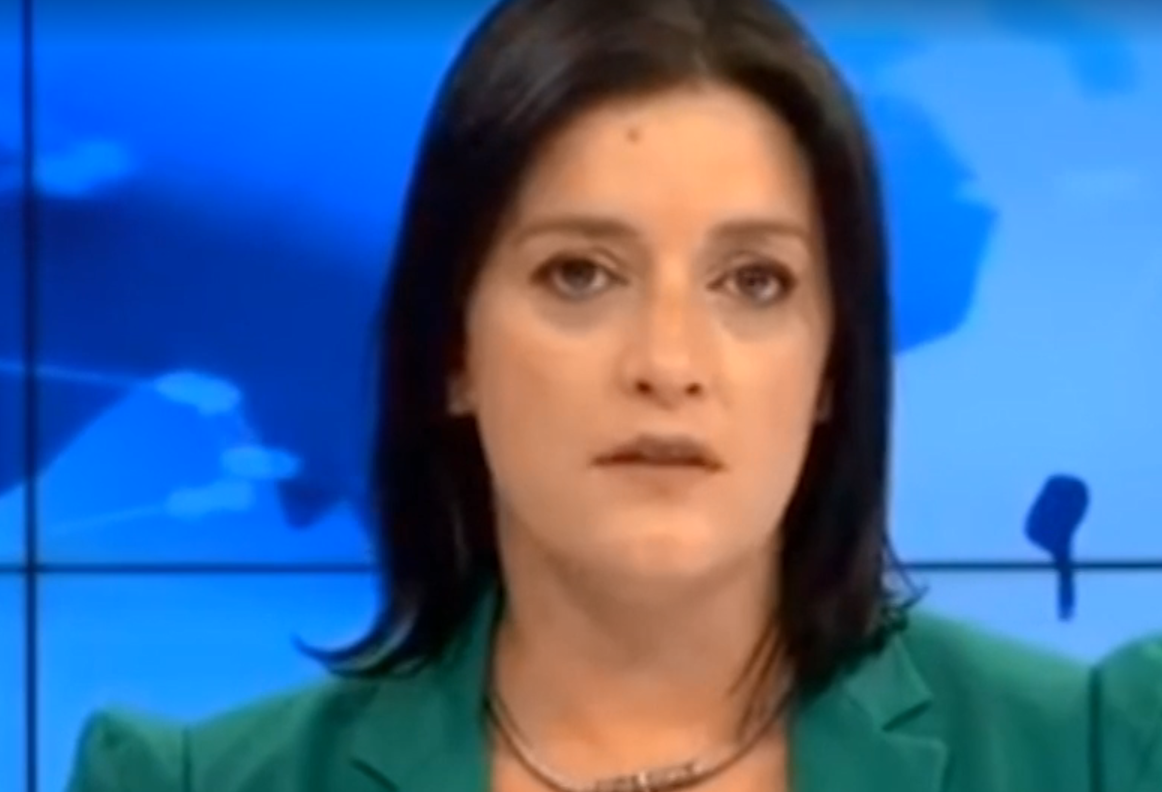 Spikerja jep lajmin për vdekjen e koleges, përlotet në studio