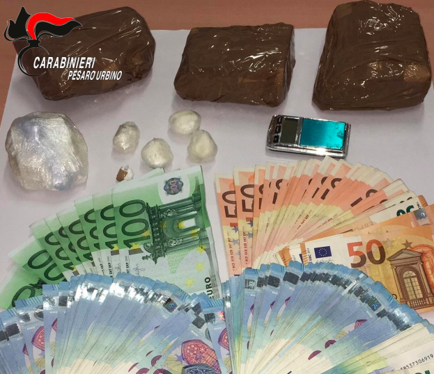 Sapo kishte shitur disa doza, shqiptari kapet me 1 kg kokainë të pastër