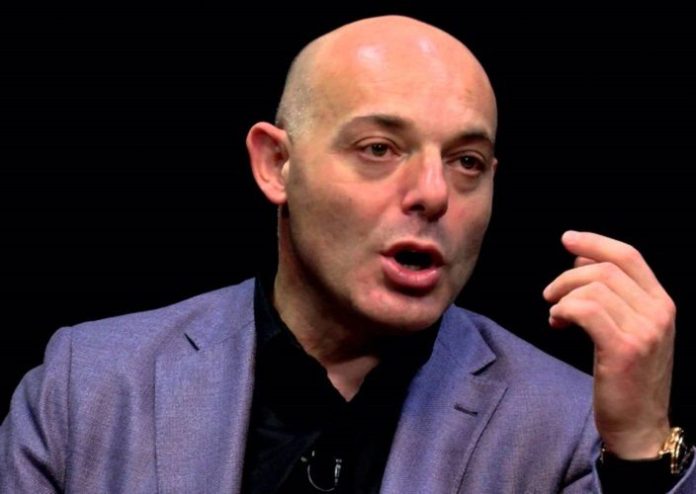 Braktisi studentët që ditën e parë, Fevziu: Pse nuk mund të rrija pedagog