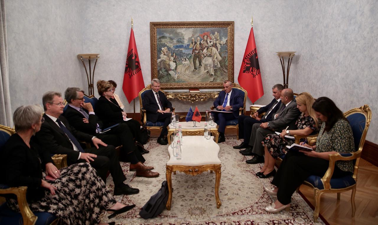 “Shkarkimi i Metës dhe situata politike”, Ruçi pret delegacionin e Venecias