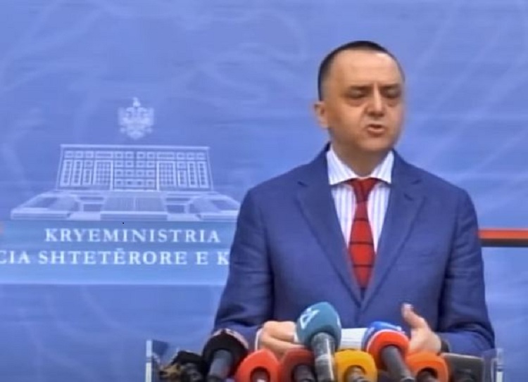 AKSH hap 74 vende pune, Lame: O Kadastrën, o qokat! Mos më ndërhyni për punësime