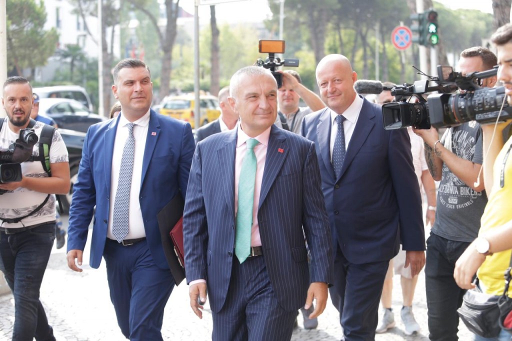 Meta: Do të jem president deri në fund të mandatit!