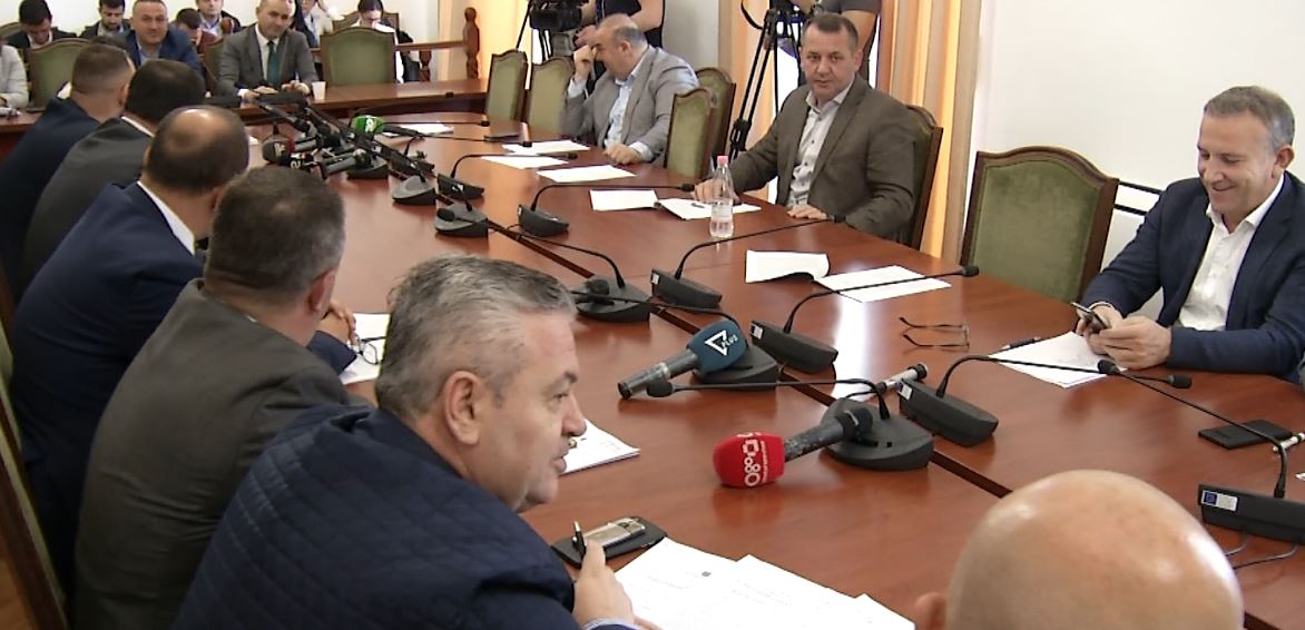 Deputetët kërkuan informacion nga kreu i SHISH, Komisioni i Sigurisë e miraton