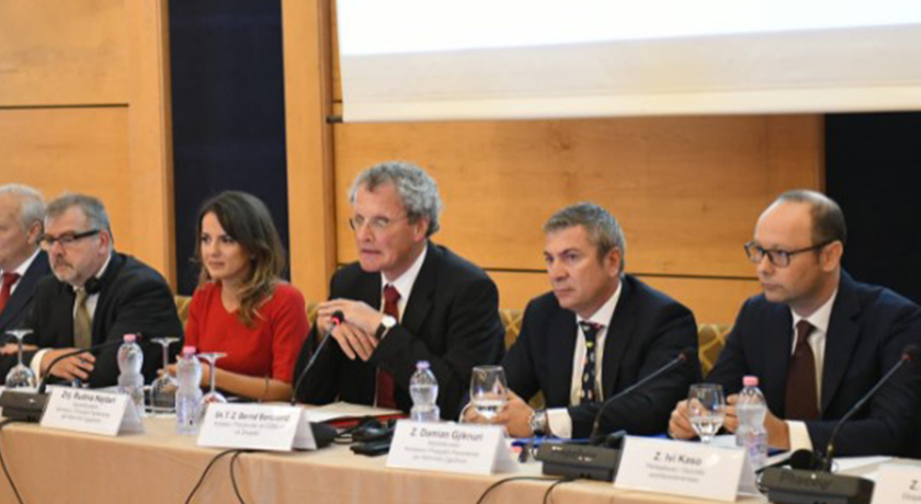 Tryeza e OSBE-së braktiset edhe nga deputetët e opozitës parlamentare