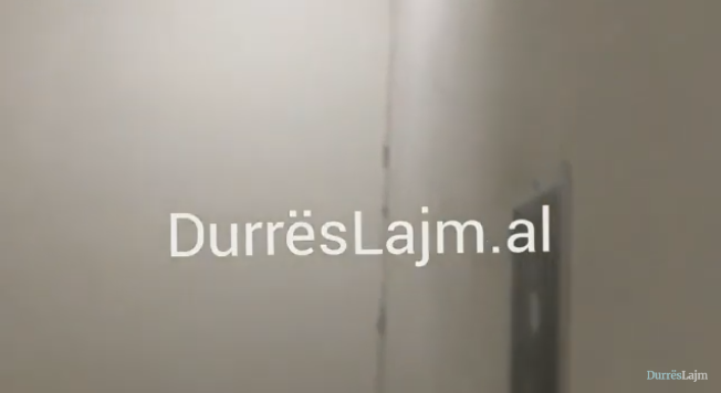 Çarje të shumta në një pallat te Shkëmbi i Kavajës (VIDEO)