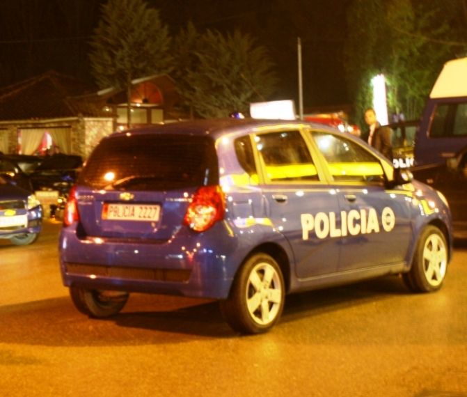 Makina përplas këmbësorin, rëndë në spital. Shoqërohet në komisariat shoferja