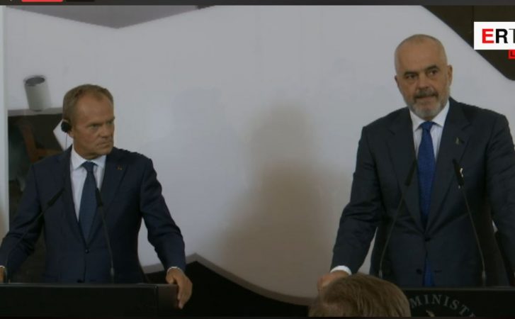 Tusk për negociatat: Po i afrohemi shumë atij momenti