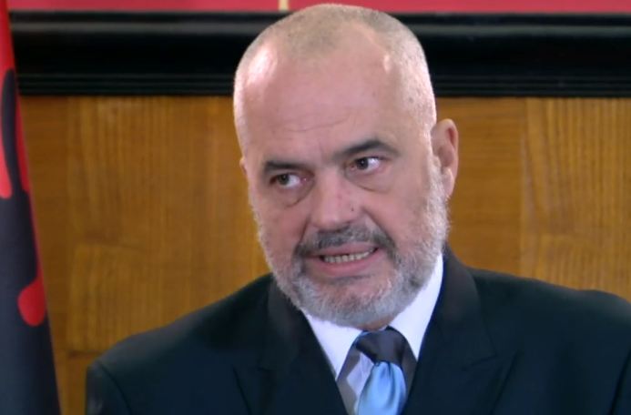 Rama: Qëndroj në këmbë dhe shoh çfarë po më bëjnë buburrecat