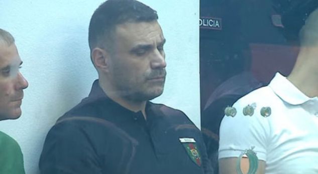 Mungojnë avokatët, shtyhet sërish procesi ndaj Emiljano Shullazit