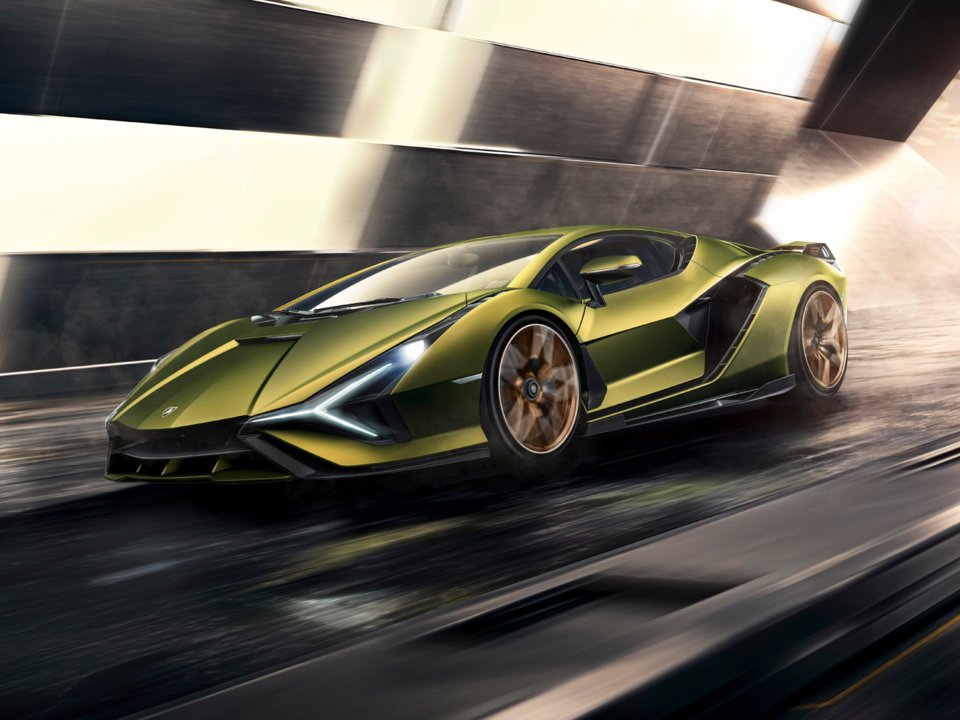Prezantohet Lamborghini më i fuqishëm deri më sot, është hibrid (FOTO)