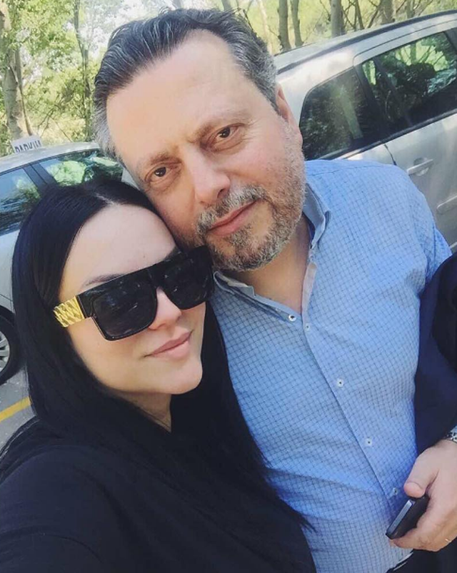 Stefi Prifti marton vajzën dhe zbulon identitetin e dhëndrit artist: Ai më tha, tani Marian e dua unë