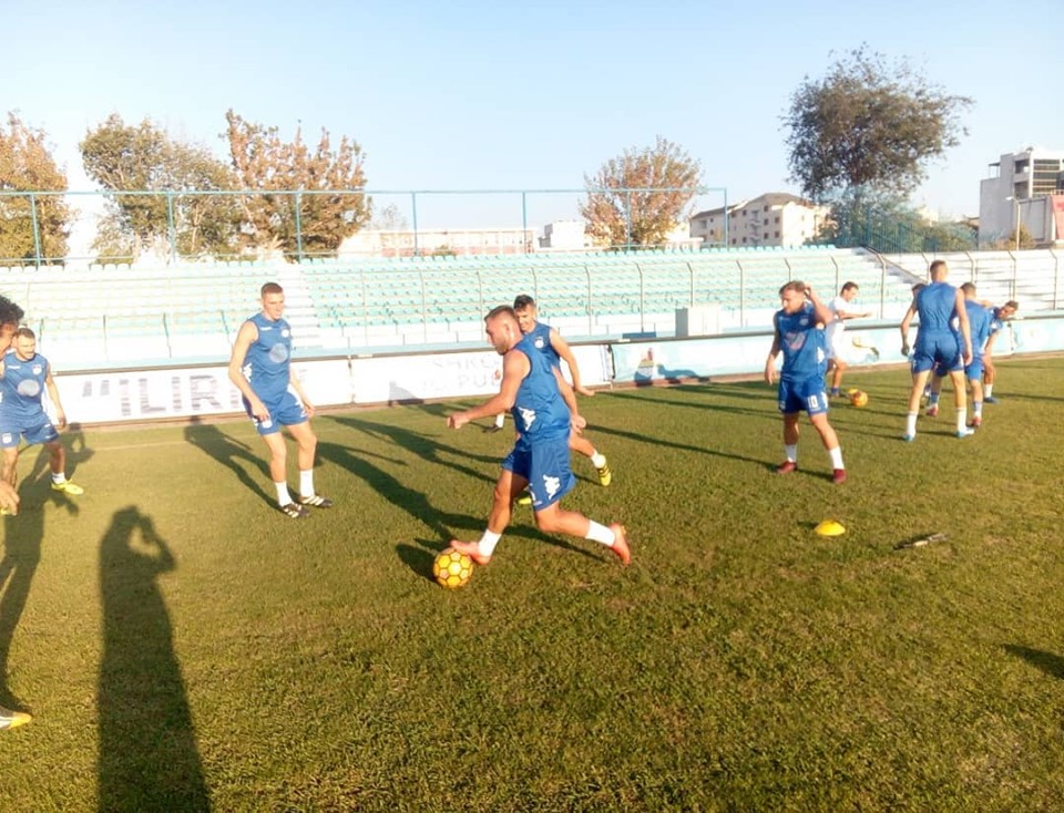 Teuta përgatit kthesën, do triumf në Kupë dhe kampionat. Dy mungesa për Shkëmbin