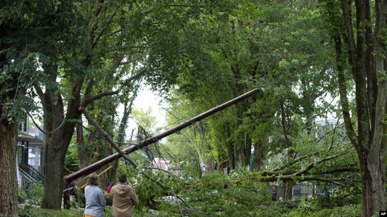 Uragani Dorian largohet nga Kanadaja