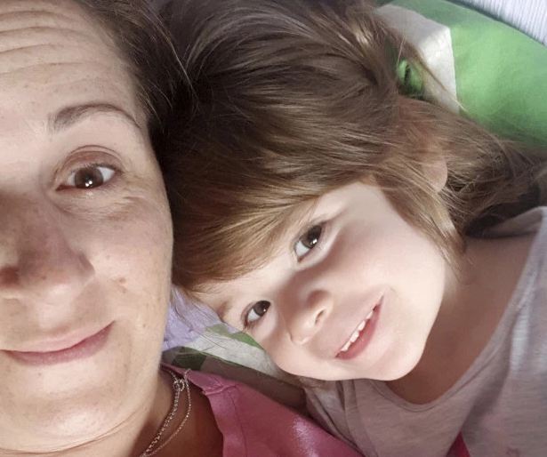 E trishtë/ Feçe në pishinë, 2-vjeçarja humb jetën pas pushimeve në resortin luksoz