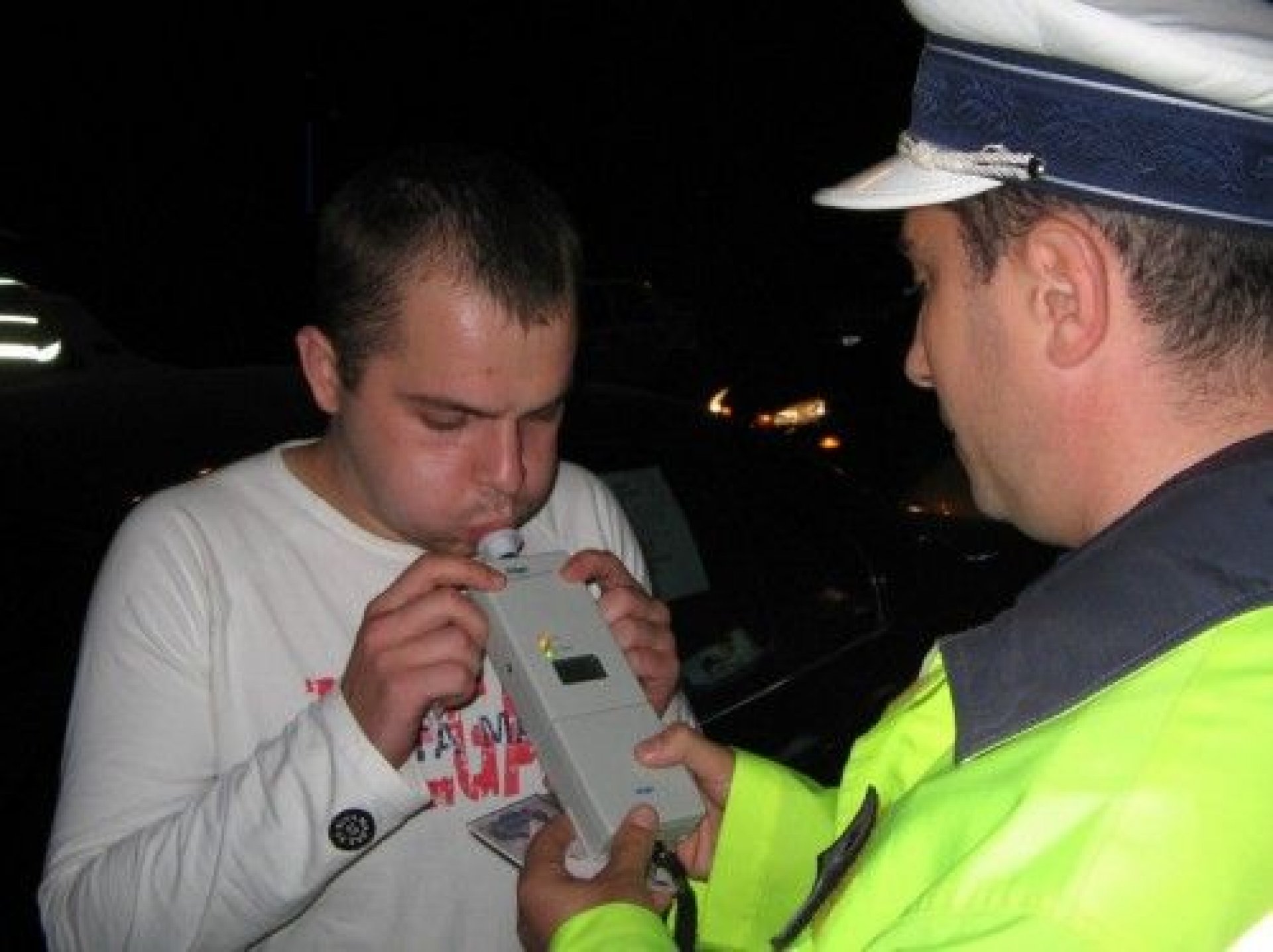 Rezultonte i dehur pa pirë asnjë pikë alkool!