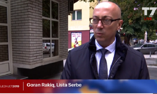 Incidenti i parë në zgjedhjet e Kosovës, komisionerët serbë përplasen në veri