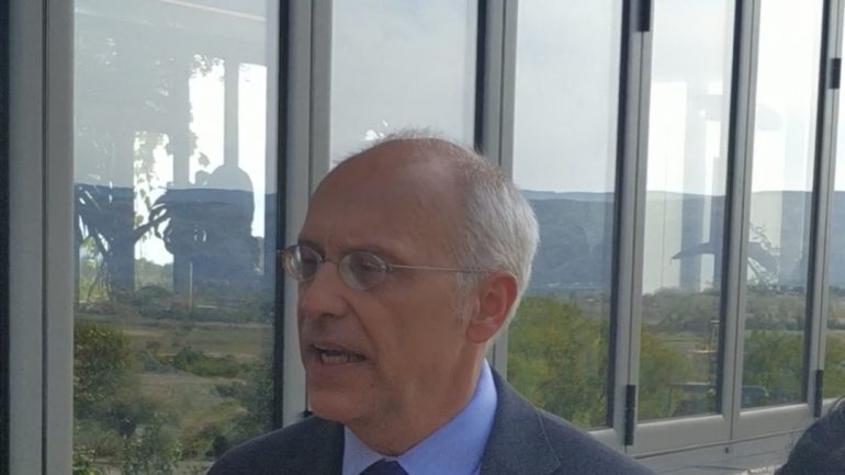 Reforma zgjedhore, Zingraf: Kriza politike të zgjidhet nga shqiptarët