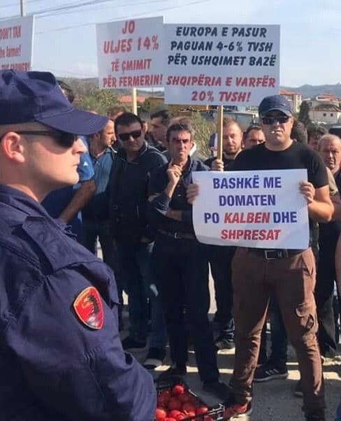 Kryemadhi: Fermerët japin 24% të prodhimit kombëtar, paratë shkojnë për Kooperativën e krokodilëve të qeverisë dhe oligarkëve