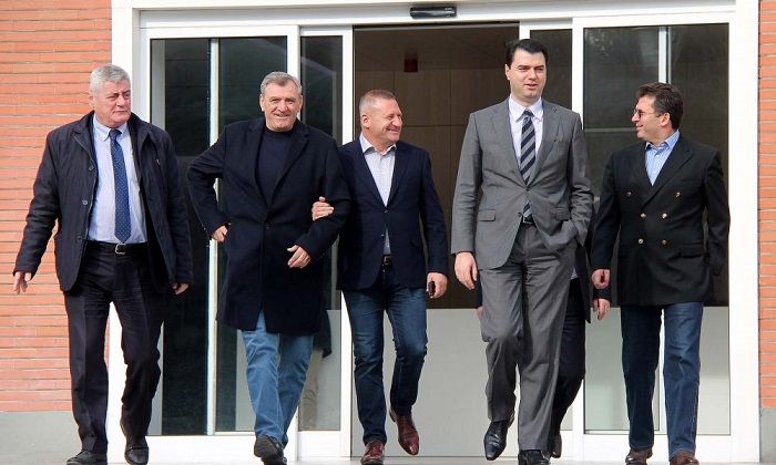 Pas mbledhjes, aleatët e Opozitës së Bashkuar dalin me qëndrim unanim