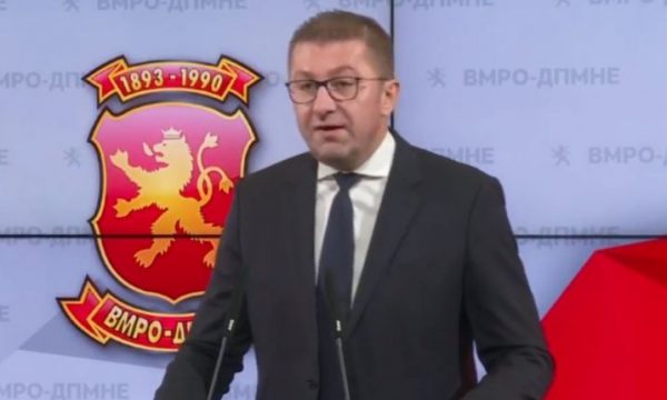 Zgedhet në Maqedoni, premtimet e kryetarit të VMRO-DPMNE: Do ta bëjmë rrogën mbi 500 euro