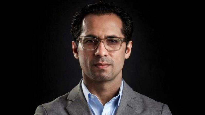 U mbajt peng për 10 ditë, miliarderi zbulon pse u kërkoi rrëmbyesve ta vrisnin