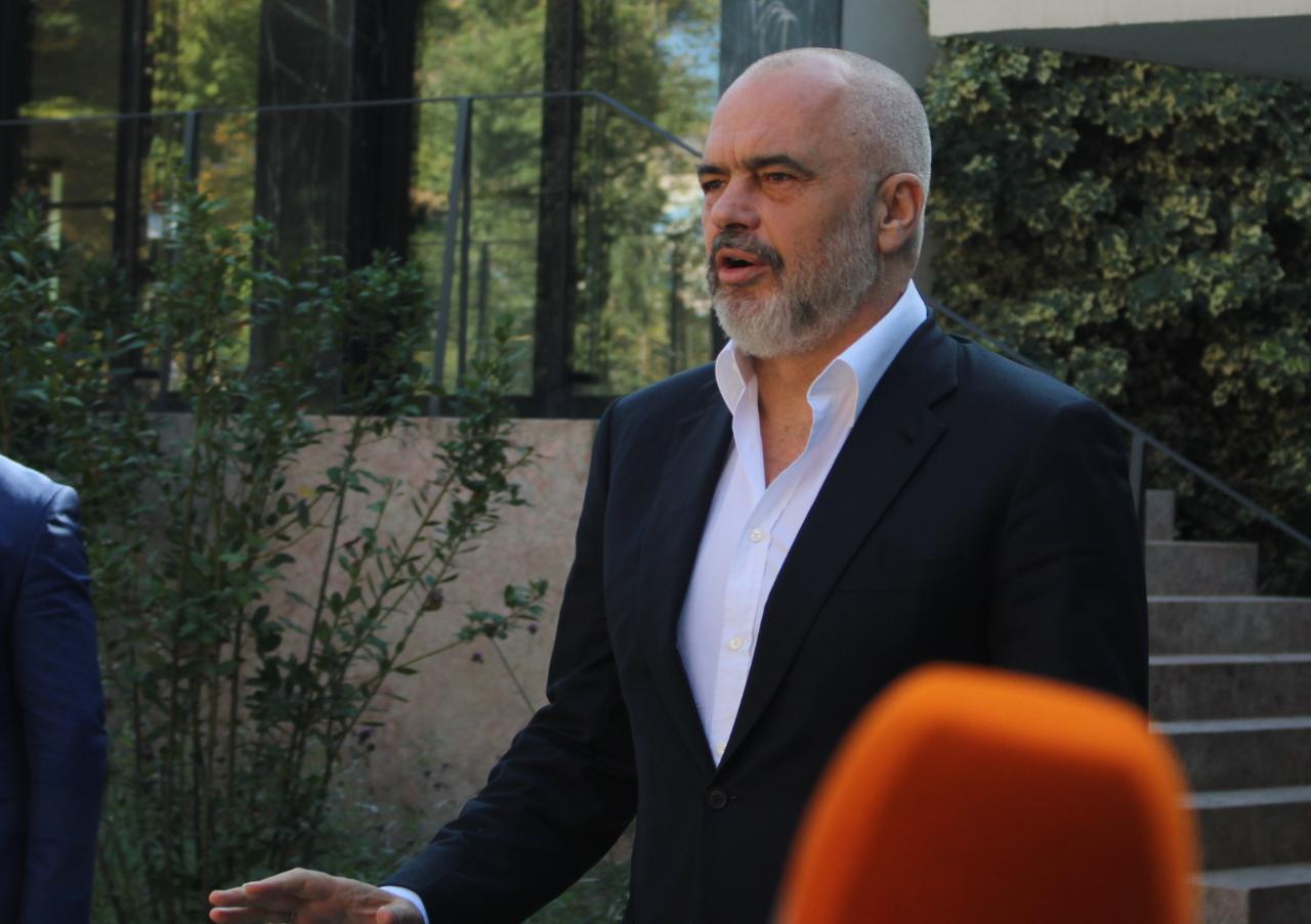 Do dorëhiqet si Zaev? Rama: Siç e shikoni, dielli ka dalë përsëri