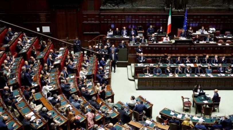 Ulet numri i parlamentarëve në Itali, do kursehen 300 mijë euro në ditë
