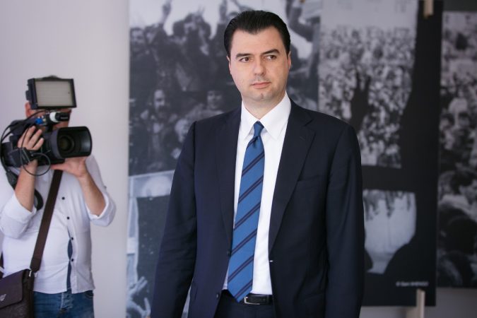 Basha: Çmimi Nobel për dikë që mbronte autorin e tmerreve më të mëdha në Europë, tronditëse e revoltuese