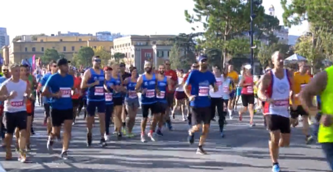 Nis Maratona e Tiranës, mbi 2500 vrapues nga Shqipëria dhe 42 vende të botës