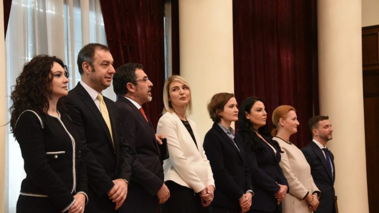 “Forca të errëta kundër Shqipërisë”, Meta flet për çuna problematikë