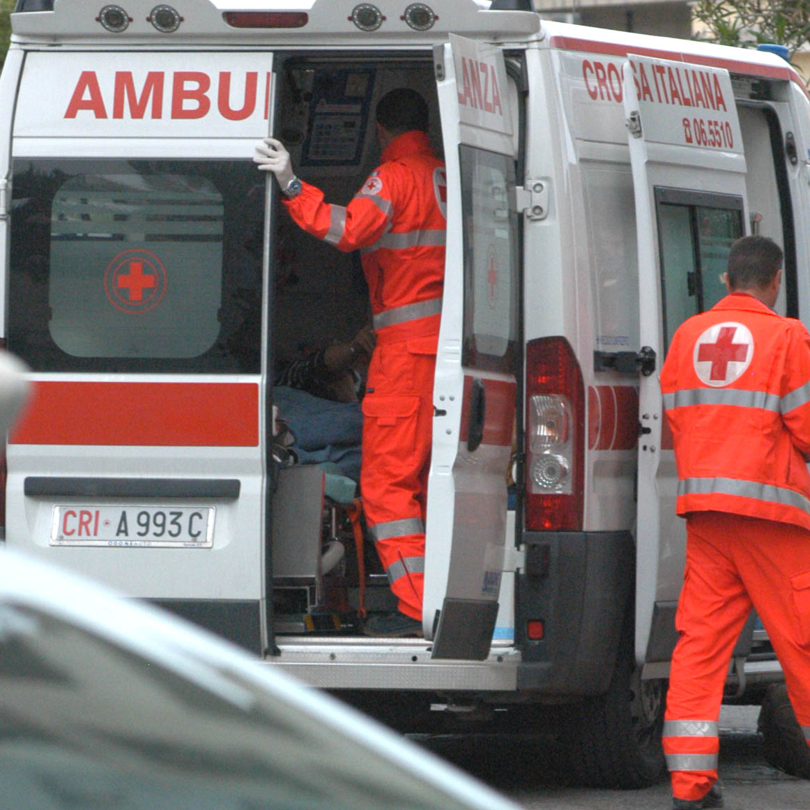 EMRI/ I riu shqiptar gjendet pa jetë në dhomën e tij nga prindërit