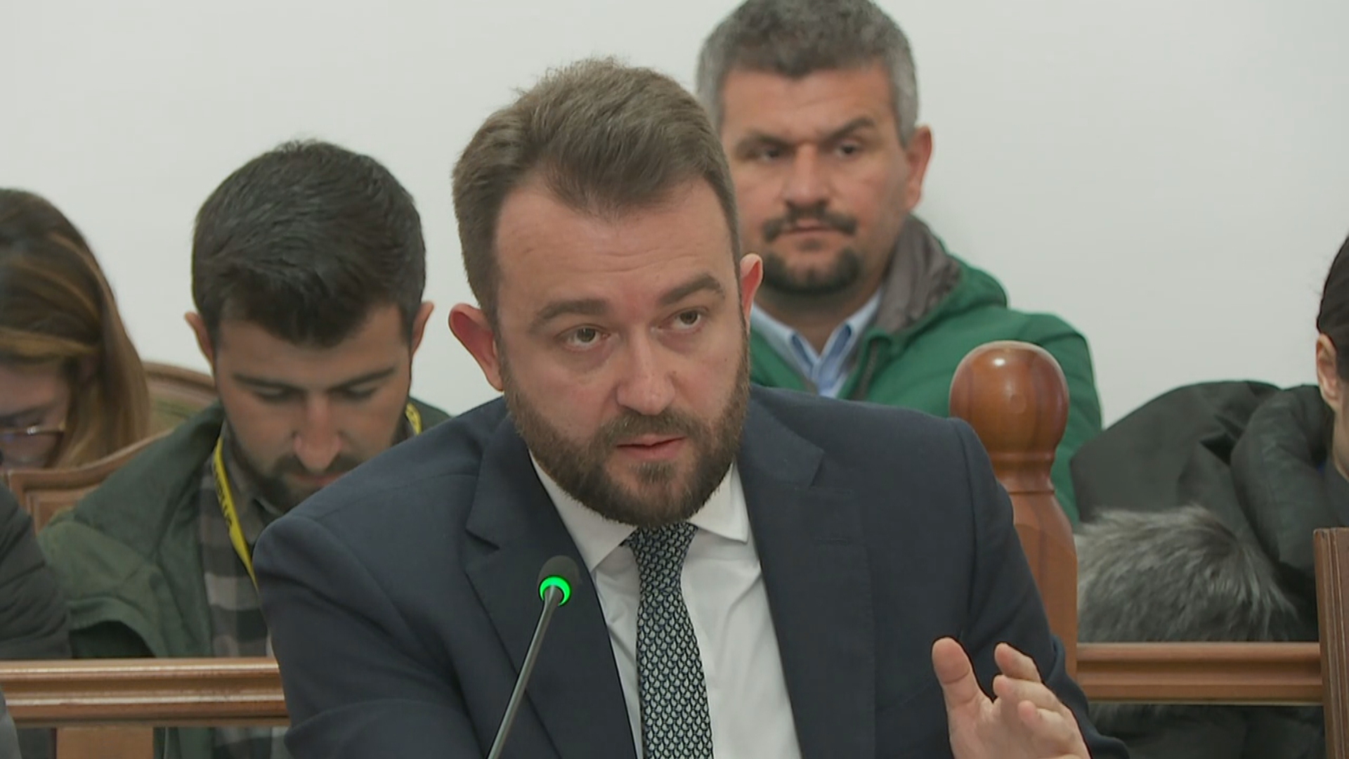 Dorëhiqet drejtori i Doganave, Arlind Gjokutaj, kush e zëvendëson