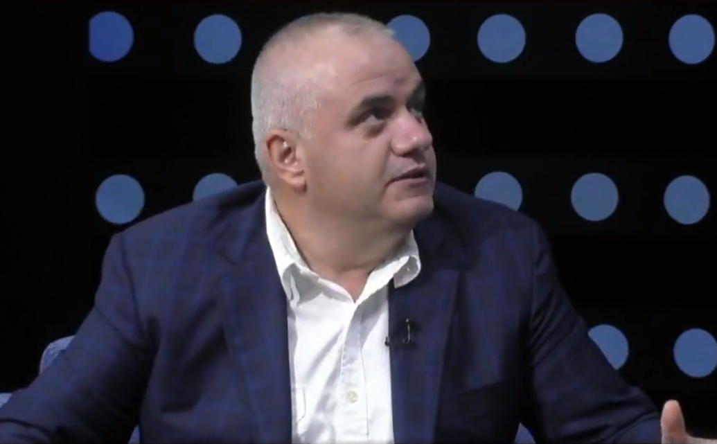 Artan Hoxha, Edi Ramës: Vish kamuflazh dhe shko në Lushnje të zgjidhësh situatën