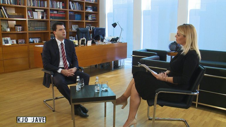 “I gatshëm t’i shkoj në zyrë” Basha i prerë: Koha për shfaqje ka mbaruar, nuk ka dhe nuk do të ketë më marrëveshje PS-PD