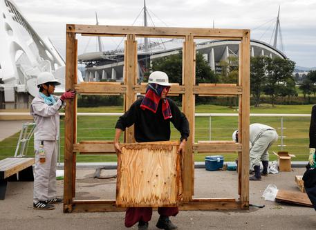 Tajfuni më i fuqishëm i vitit pritet të godasë në fundjavë Japoninë