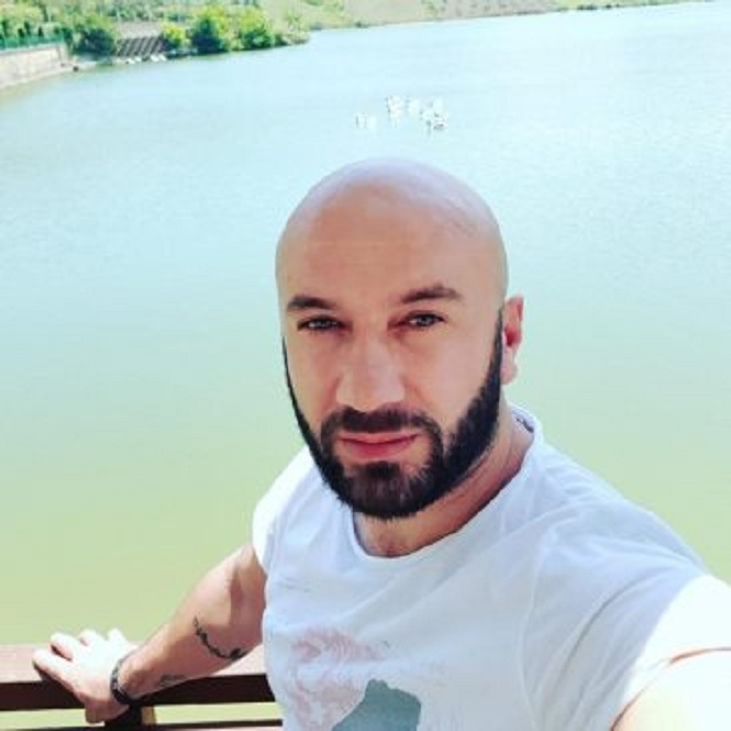 Shoku i fëmijërisë e shiti dhe e nxorri në pritë te vrasësit! Si u mashtrua 34-vjeçari nga personi që i besonte verbërisht